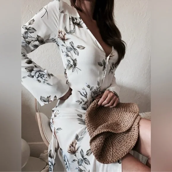 NWT FLYNN SKYE Floral Maxi Button Up Dress - Picture 2 of 9